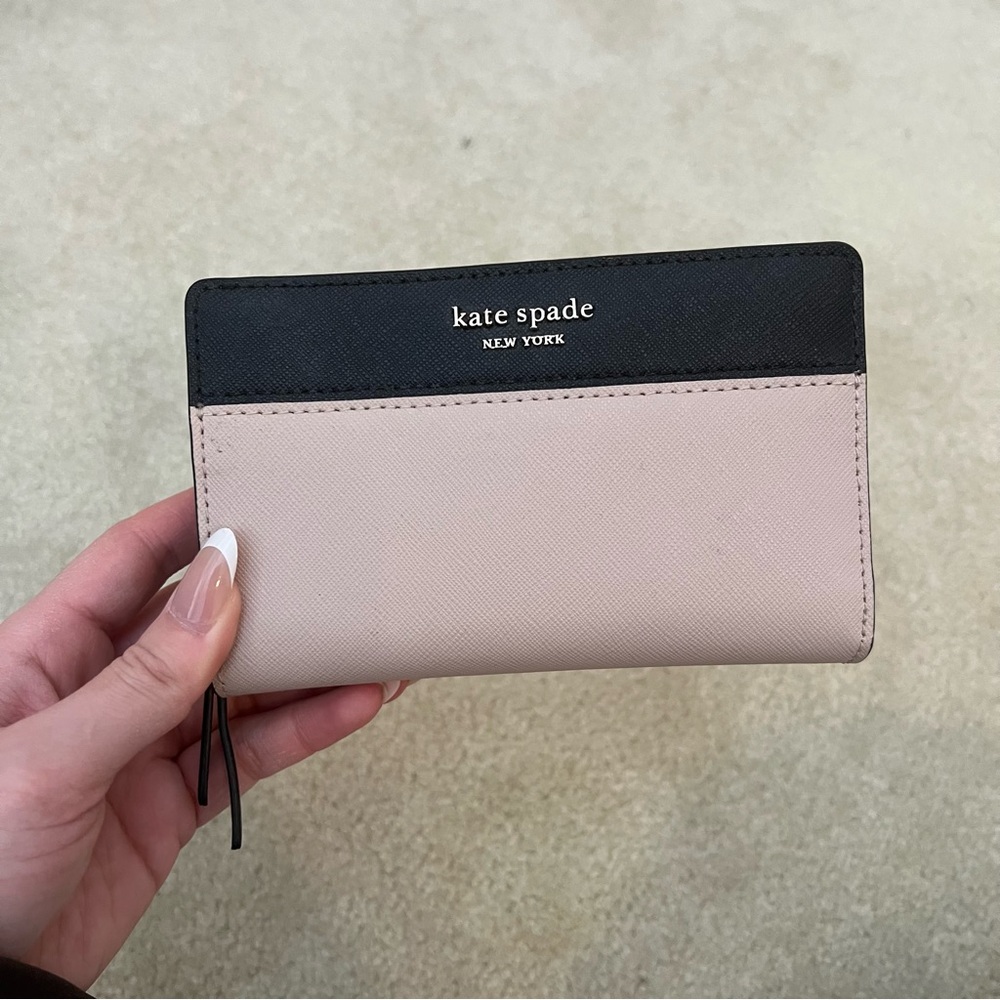 Kate Spade Medium Bifold Wallet